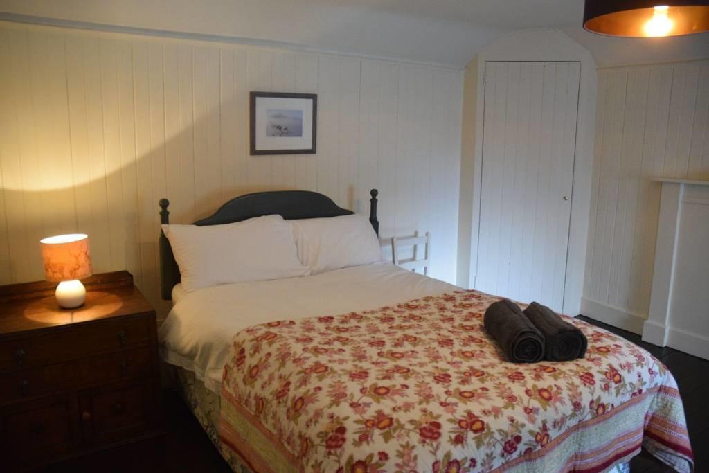 Mackinnon Cottage - 3 Bedroom Cottage Бродфорд Экстерьер фото